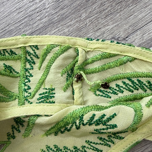 Handmade silk embroidered floral mini dress - Picture 7 of 7